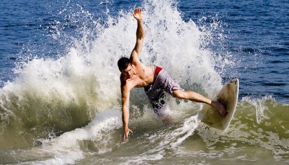 九游esports-科尔·帕尔默连续第二年获得英超年度最佳年轻球员提名，历届英超最佳年轻球员