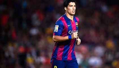 九游体育全站-特色足球文化展在多地革命性推进文化交流，足球文化布置