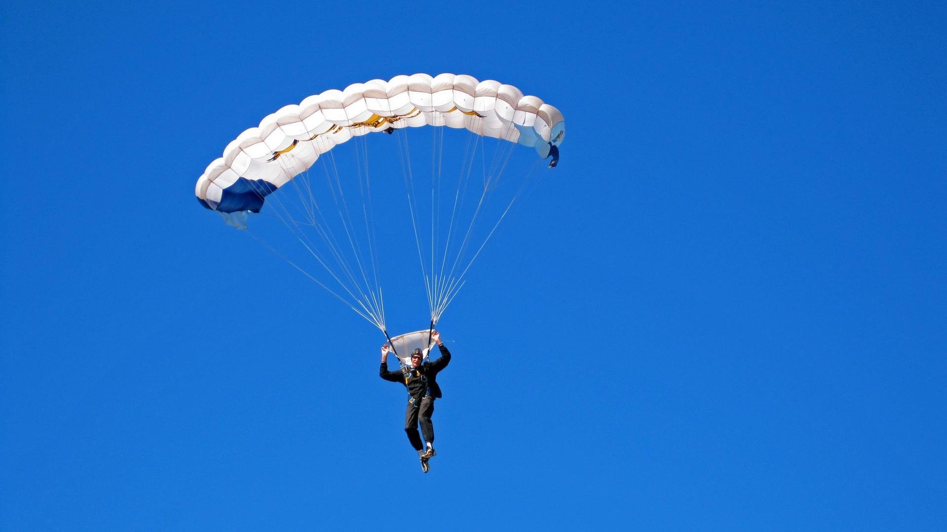 车手饮食：能量补充的科学配置，车手职业